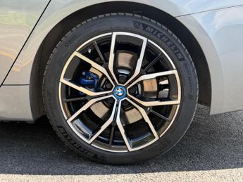 BMW 5 Series 2.0 530e 12kWh M Sport Touring Steptronic xDrive Euro 6 (s/s) 5d