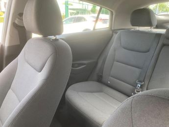 Hyundai IONIQ 38.3kWh Premium Auto 5dr