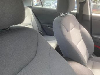 Hyundai IONIQ 38.3kWh Premium Auto 5dr