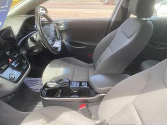 Hyundai IONIQ 38.3kWh Premium Auto 5dr
