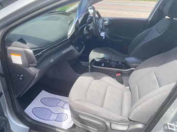 Hyundai IONIQ 38.3kWh Premium Auto 5dr