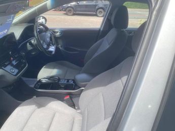 Hyundai IONIQ 38.3kWh Premium Auto 5dr