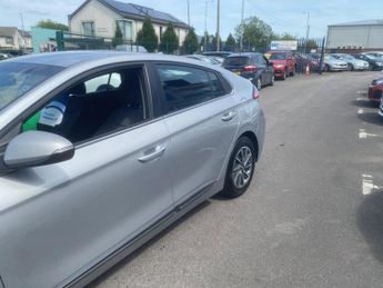 Hyundai IONIQ 38.3kWh Premium Auto 5dr