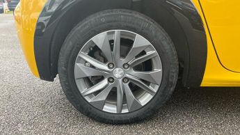 Peugeot E-208 50kWh Allure Premium + Auto 5dr (7.4kW Charger)