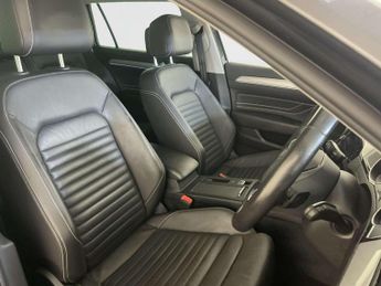 Volkswagen Passat 1.4 TSI 13kWh GTE Estate 5dr Petrol Plug-in Hybrid DSG Euro 6 (s