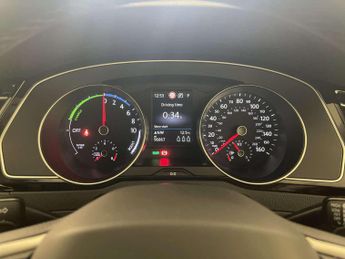 Volkswagen Passat 1.4 TSI 13kWh GTE Estate 5dr Petrol Plug-in Hybrid DSG Euro 6 (s