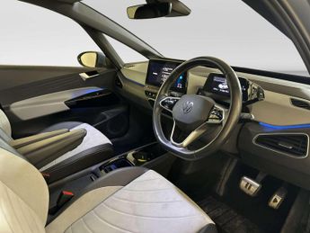 Volkswagen ID.3 Pro Performance 58kWh Family Hatchback 5dr Electric Auto (204 ps