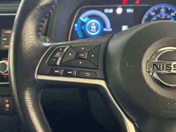 Nissan Leaf 40kWh Acenta Hatchback 5dr Electric Auto (150 ps)