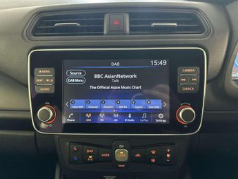 Nissan Leaf 40kWh Acenta Hatchback 5dr Electric Auto (150 ps)
