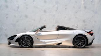 McLaren 720S 4.0T V8 Performance Spider 2dr Petrol SSG Euro 6 (s/s) (720 ps)