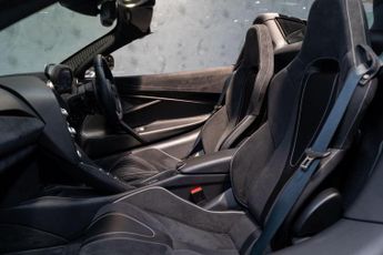 McLaren 720S 4.0T V8 Performance Spider 2dr Petrol SSG Euro 6 (s/s) (720 ps)