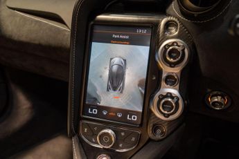 McLaren 720S 4.0T V8 Performance Spider 2dr Petrol SSG Euro 6 (s/s) (720 ps)