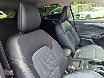 Ford Focus 1.0T EcoBoost Titanium X Auto Euro 6 (s/s) 5dr