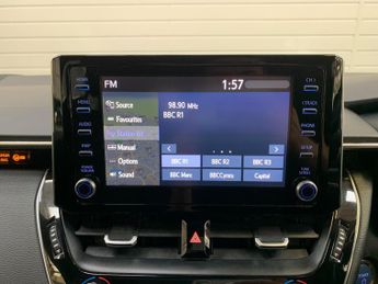Toyota Corolla 2.0 VVT-h Design CVT Euro 6 (s/s) 5dr