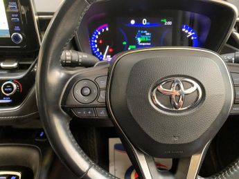 Toyota Corolla 2.0 VVT-h Design CVT Euro 6 (s/s) 5dr