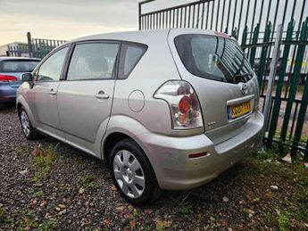 Toyota Corolla Verso 1.8 VVT-i T2 5dr