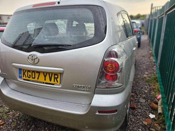 Toyota Corolla Verso 1.8 VVT-i T2 5dr
