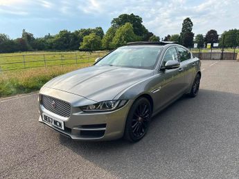 Jaguar XE 2.0d Portfolio Auto AWD Euro 6 (s/s) 4dr