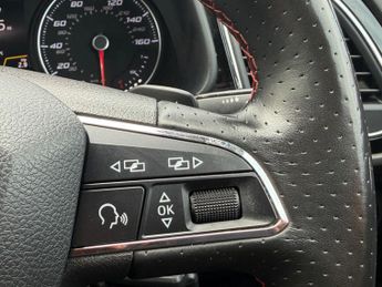 SEAT Leon 2.0 TDI FR Technology DSG Euro 6 (s/s) 5dr