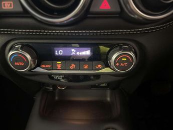 Nissan Juke 1.6 N-Connecta SUV 5dr Petrol Hybrid Auto Euro 6 (143 ps)