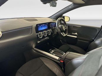 Mercedes-Benz B Class 1.3 B200h MHEV AMG Line (Executive) MPV 5dr Petrol Hybrid 7G-DCT