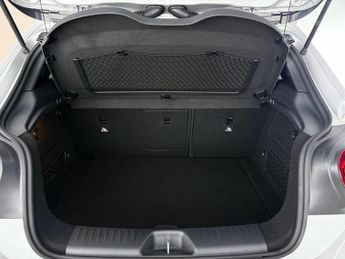 Mercedes-Benz A Class 2.0 A250 AMG (Premium) 7G-DCT Euro 6 (s/s) 5dr