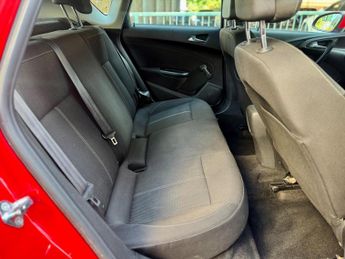 Vauxhall Astra 1.6i SRi Auto Euro 6 5dr