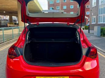 Vauxhall Astra 1.6i SRi Auto Euro 6 5dr