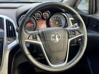 Vauxhall Astra 1.6i SRi Auto Euro 6 5dr