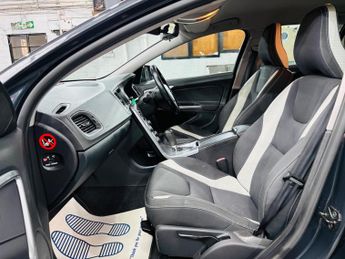 Volvo V60 2.0 D3 R-Design Geartronic Euro 5 5dr