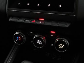 Renault Clio 1.6 E-TECH Iconic Auto Euro 6 (s/s) 5dr