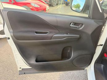 Nissan Serena 2.0 Petrol/Hybrid 7Seat 5dr Highway star