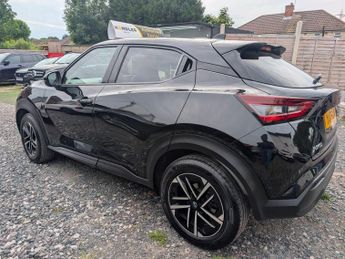 Nissan Juke 1.6 N-Connecta Auto Euro 6 5dr