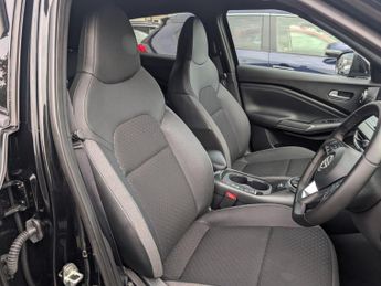 Nissan Juke 1.6 N-Connecta Auto Euro 6 5dr
