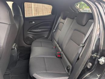 Nissan Juke 1.6 N-Connecta Auto Euro 6 5dr