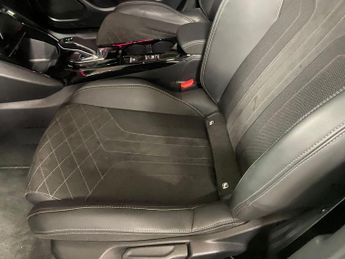 Peugeot E-2008 50kWh GT Premium Auto 5dr