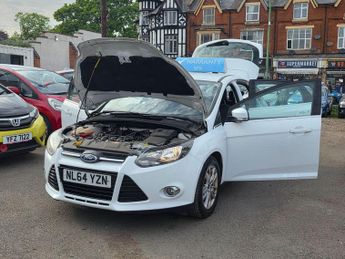 Ford Focus 1.6 Titanium Navigator Hatchback 5dr Petrol Powershift Euro 5 (1
