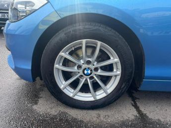 BMW 1 Series 1.5 118i SE Auto Euro 6 (s/s) 3dr