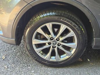 Toyota RAV4 2.0 V-Matic Excel SUV 5dr Petrol CVT 4WD Euro 6 (s/s) (151 ps)