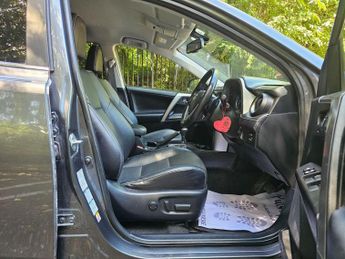 Toyota RAV4 2.0 V-Matic Excel SUV 5dr Petrol CVT 4WD Euro 6 (s/s) (151 ps)