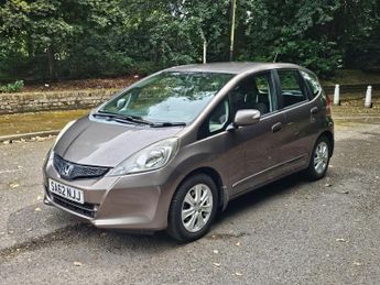Honda Jazz 1.4 i-VTEC ES Hatchback 5dr Petrol CVT Euro 5 (99 ps)