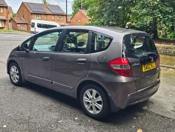 Honda Jazz 1.4 i-VTEC ES Hatchback 5dr Petrol CVT Euro 5 (99 ps)
