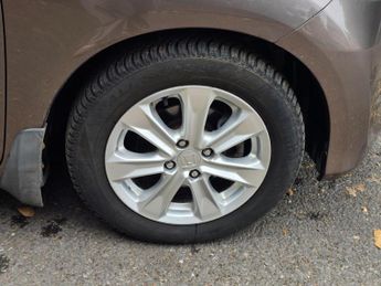 Honda Jazz 1.4 i-VTEC ES Hatchback 5dr Petrol CVT Euro 5 (99 ps)