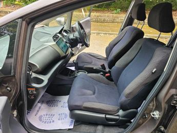 Honda Jazz 1.4 i-VTEC ES Hatchback 5dr Petrol CVT Euro 5 (99 ps)