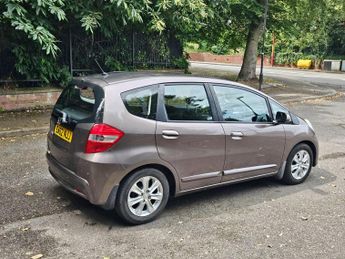 Honda Jazz 1.4 i-VTEC ES Hatchback 5dr Petrol CVT Euro 5 (99 ps)