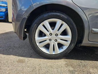 Honda Jazz 1.4 i-VTEC ES Plus CVT Euro 5 5dr