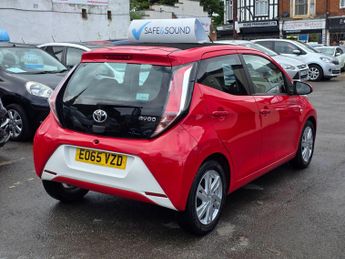 Toyota AYGO 1.0 VVT-i x-pression x-wave 5dr Petrol x-shift Euro 5 Euro 5 (68