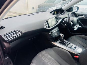 Peugeot 308 1.2 PureTech Allure EAT Euro 6 (s/s) 5dr