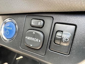Toyota Yaris 1.5 VVT-h Icon E-CVT Euro 6 5dr