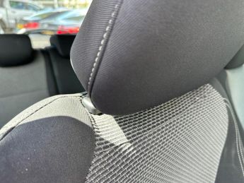 Toyota Yaris 1.5 VVT-h Icon E-CVT Euro 6 5dr
